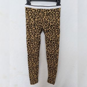 Leopard print knit leggings sz S